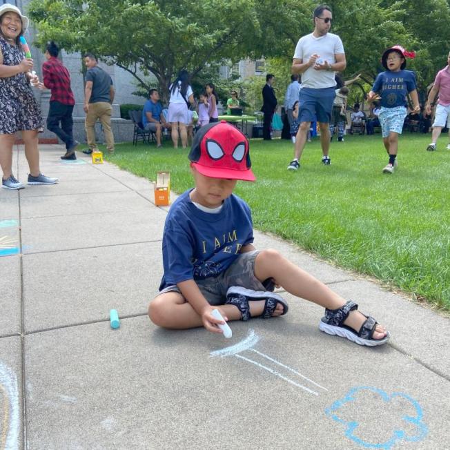 boy-sidewalk-chalk