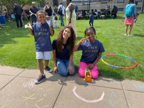 selena-with-two-children